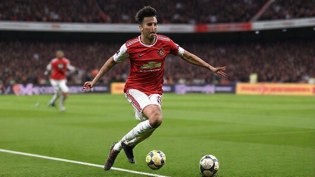 曼联中场困局：从乌加特到埃德森的转会迷思